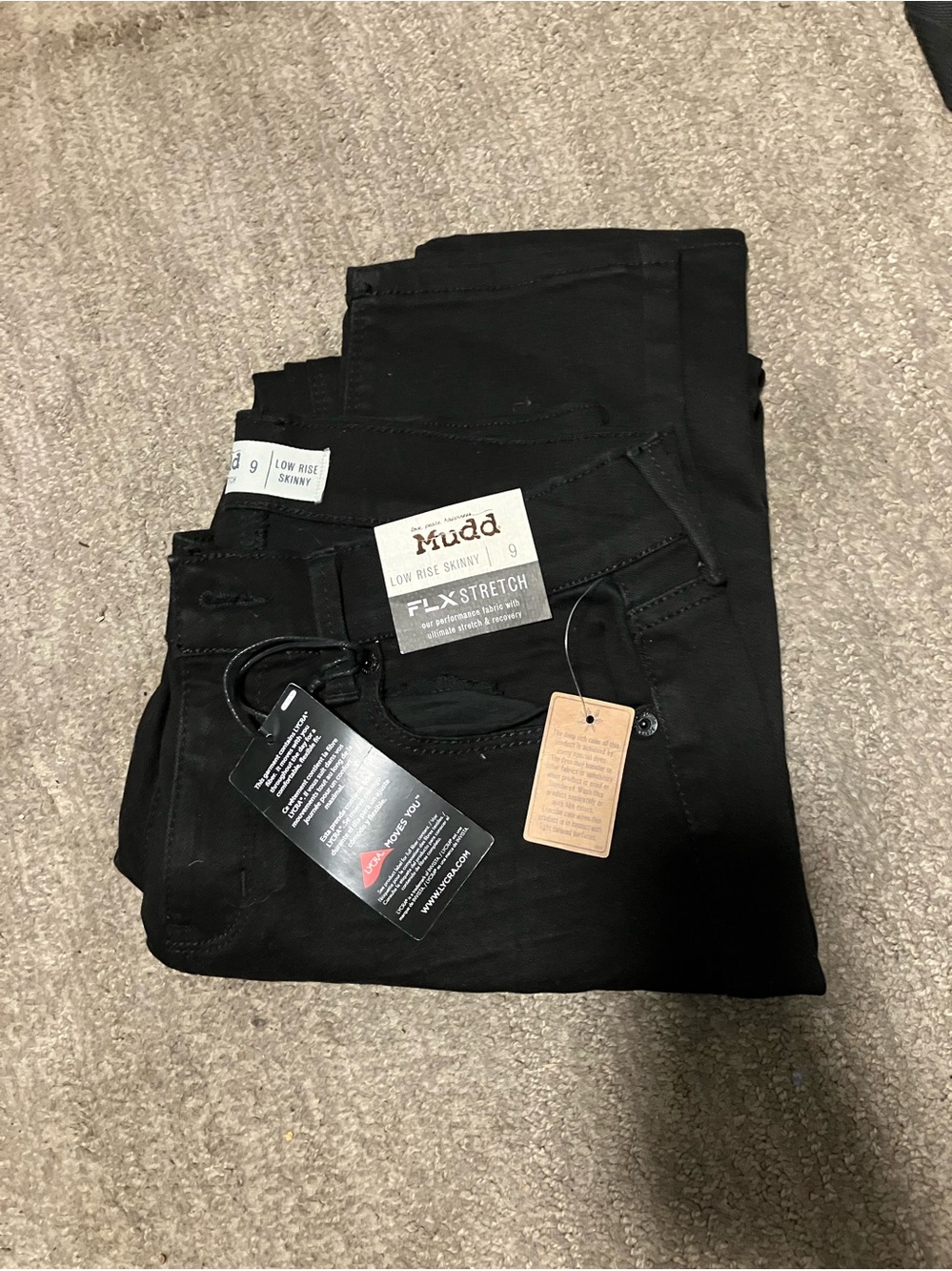 NWT Mudd Black Low Rise Skinny Jeans Size 9